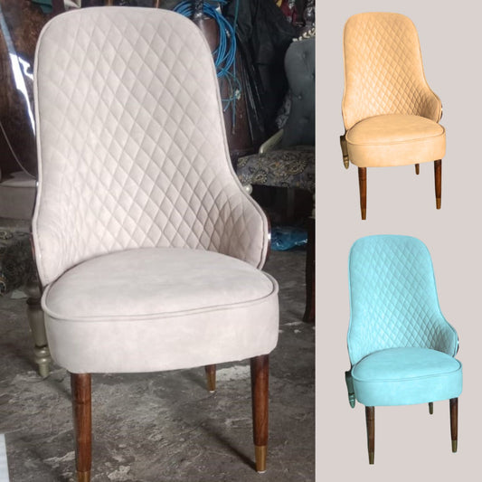 Chair fully upholstered in Suede